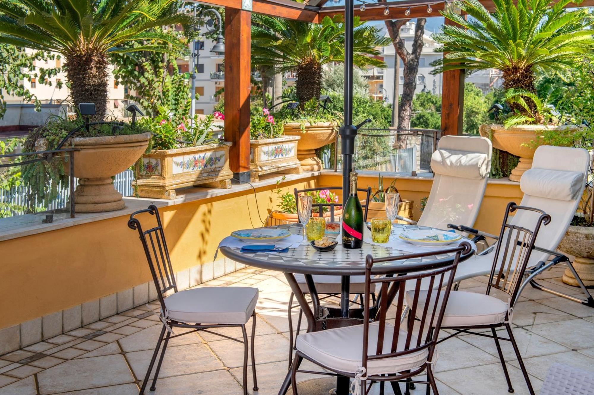 Relais Sorrento Terrace And Relax Acomodação com café da manhã Exterior foto