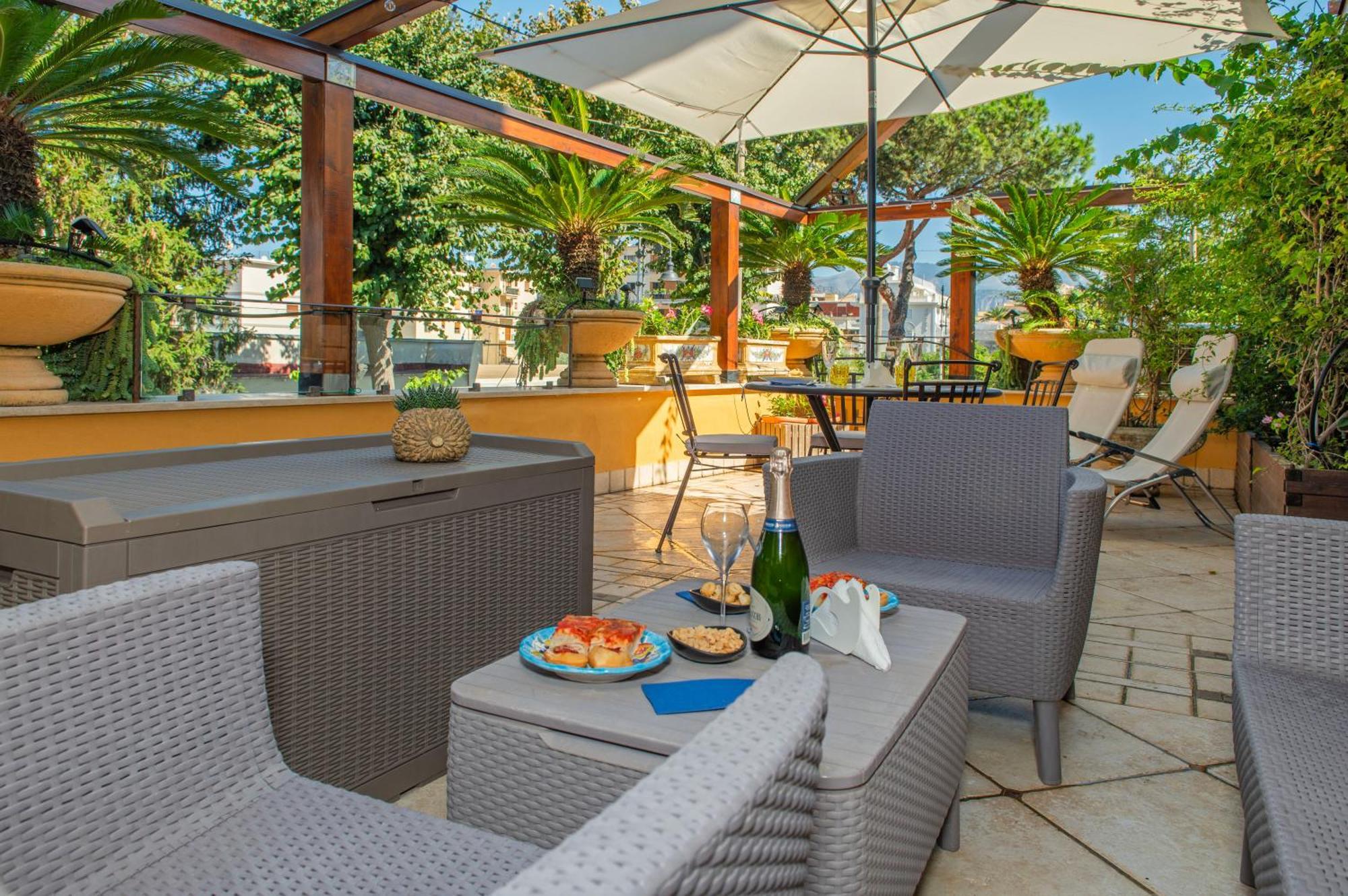 Relais Sorrento Terrace And Relax Acomodação com café da manhã Exterior foto